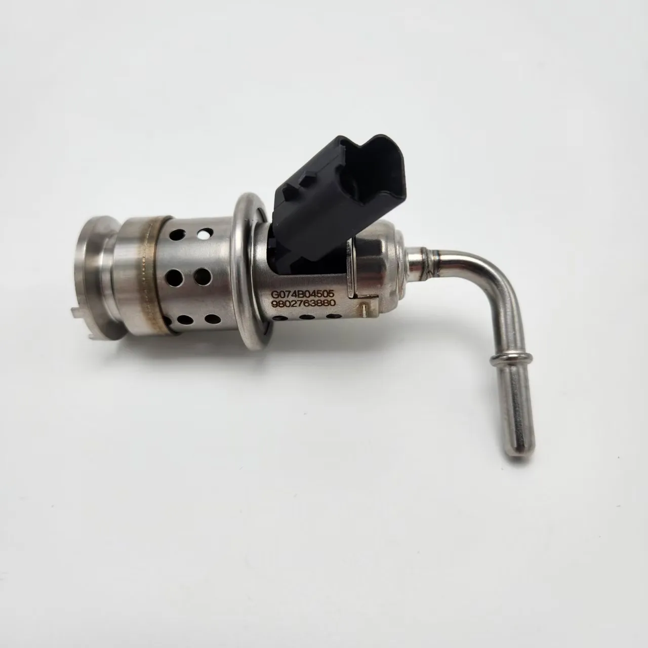 Suitable for Peugeot Fuel Injector Nozzle Oe:9802763880
Suitable for Peugeot Fuel Injector Nozzle Oe:9802763880