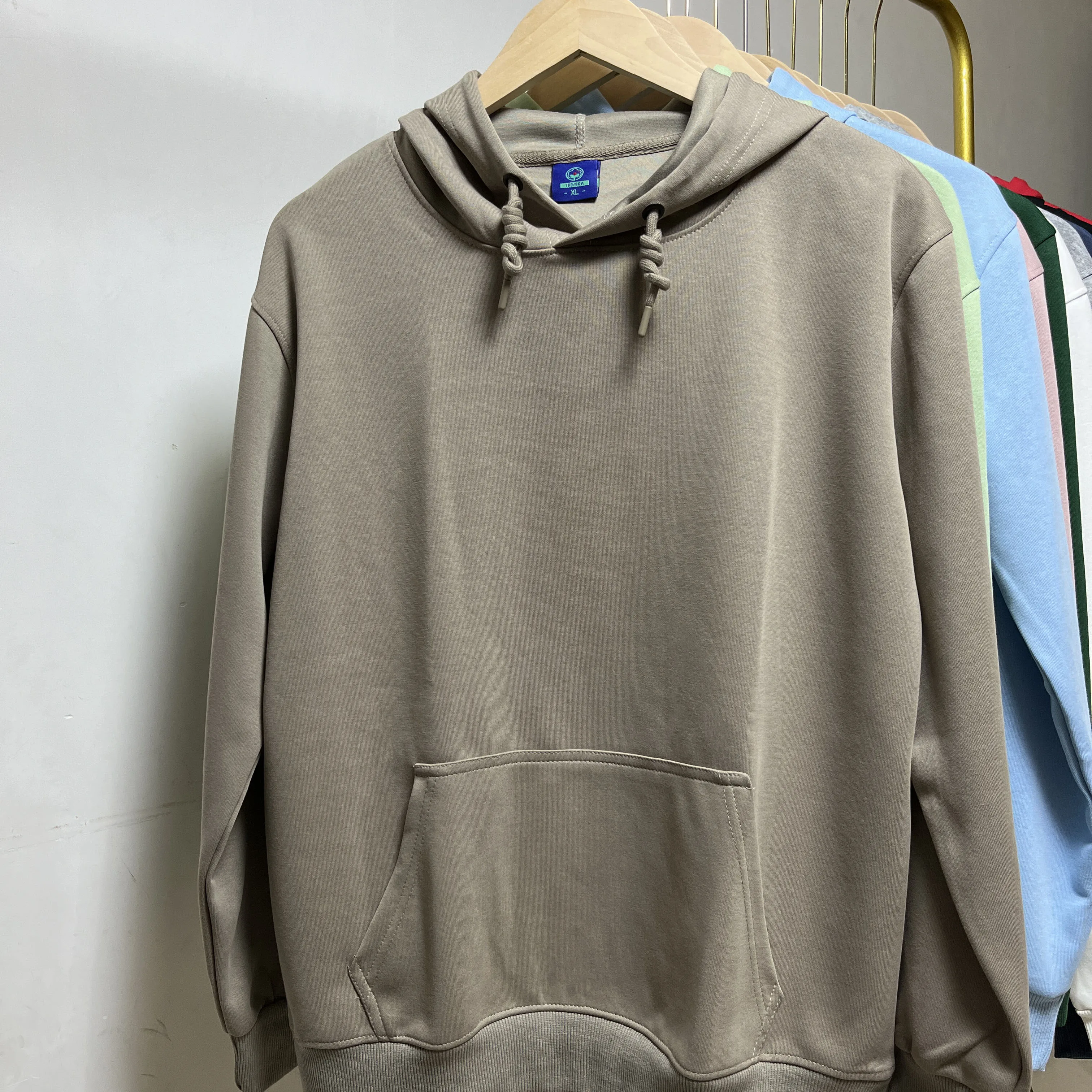 Autumn New Hoodie Men's Solid Color High Quality Sweatshirt Man Casual Loose Hooded Pullover Mens clothing
Autumn New Hoodie Men's Solid Color High Quality Sweatshirt Man Casual Loose Hooded Pullover Mens clothing