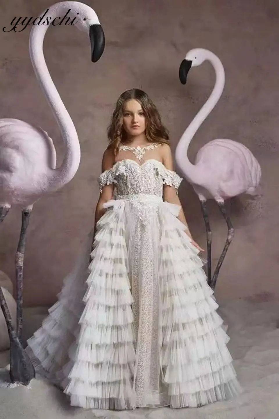 Exquisite White Flower Girls Dresses For Weddings 2025 Off The Shoulder Lace Appliques Kids Birthday Party First Communion Gowns
Exquisite White Flower Girls Dresses For Weddings 2025 Off The Shoulder Lace Appliques Kids Birthday Party First Communion Gowns