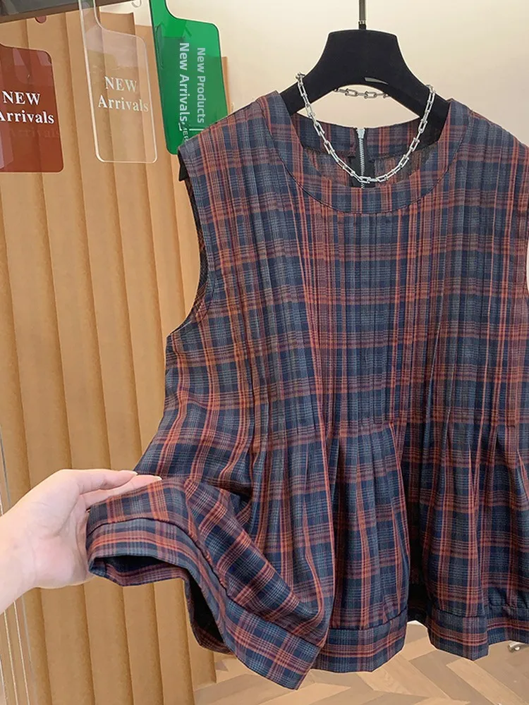 Summer Fashion Anti-Aging Plaid Cotton Linen Vest Women's Sleeveless Doll Shirt Top Design Pressed Pleats Korean Style Loose Fit
Summer Fashion Anti-Aging Plaid Cotton Linen Vest Women's Sleeveless Doll Shirt Top Design Pressed Pleats Korean Style Loose Fit