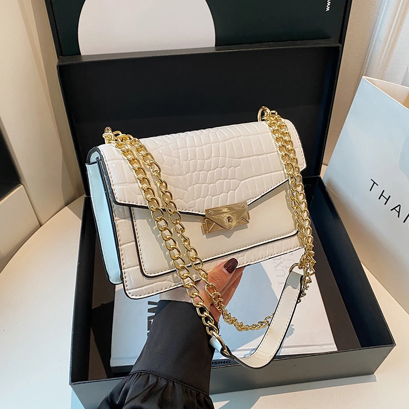 Classic Designer Paris Fashion Leather Handbag Elegant For Women Luxury Tote With Large Capacity
Classic Designer Paris Fashion Leather Handbag Elegant For Women Luxury Tote With Large Capacity