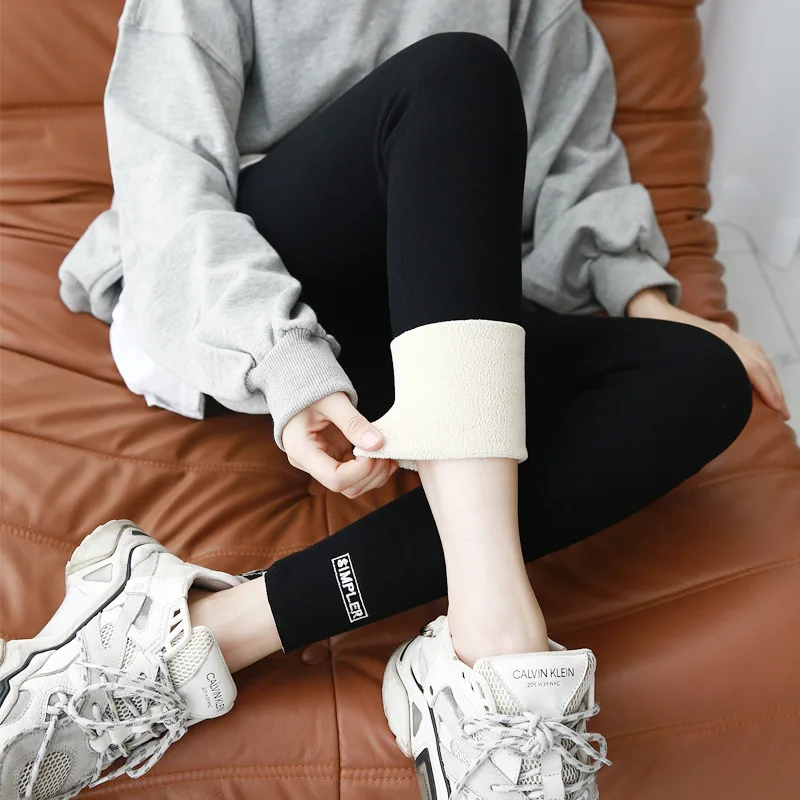 Maternity Pants Maternity Clothes Winter Pregnancy Leggings with Artificial Fleece Clothes for Pregnant Women Maternity Tights
Maternity Pants Maternity Clothes Winter Pregnancy Leggings with Artificial Fleece Clothes for Pregnant Women Maternity Tights