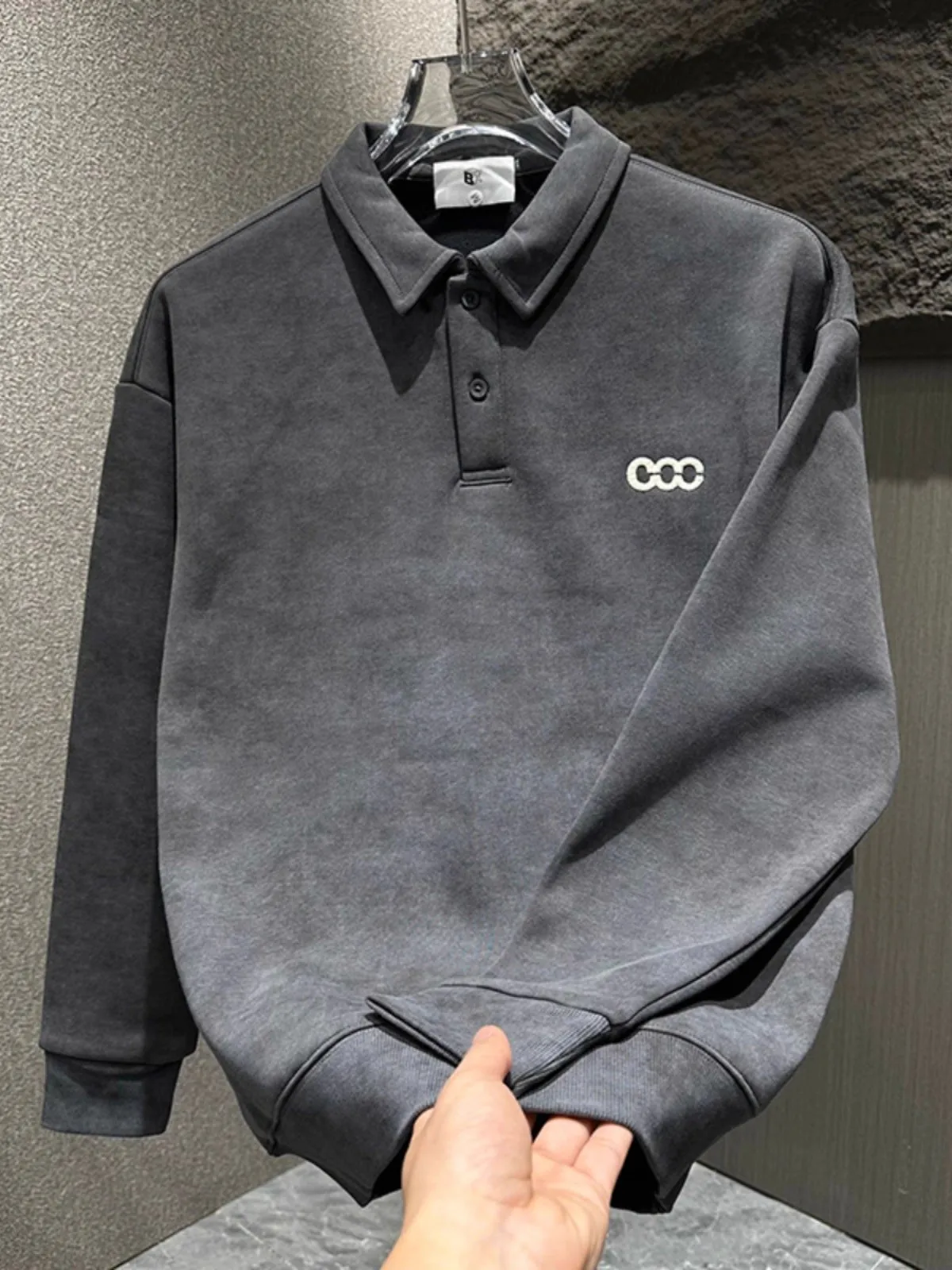 Retro American Embroidered Collar Sweatirt Men's High-End Casual Long Sve irt Youth Trend Cotton Polyester Blend
Retro American Embroidered Collar Sweatirt Men's High-End Casual Long Sve irt Youth Trend Cotton Polyester Blend