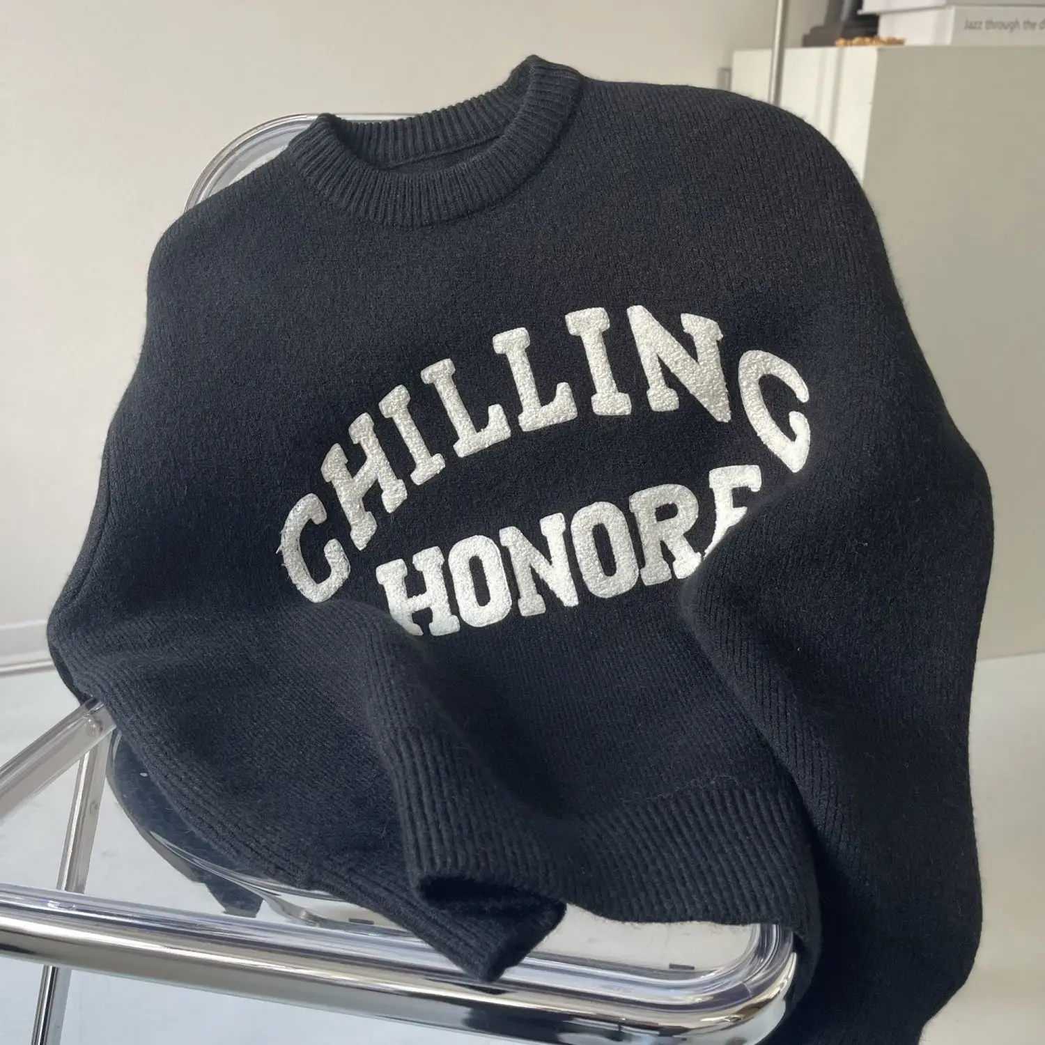 Korean autumn and winter 2024 new loose casual versatile knitted pullover sweater women's lazy style top trend women clothing
Korean autumn and winter 2024 new loose casual versatile knitted pullover sweater women's lazy style top trend women clothing