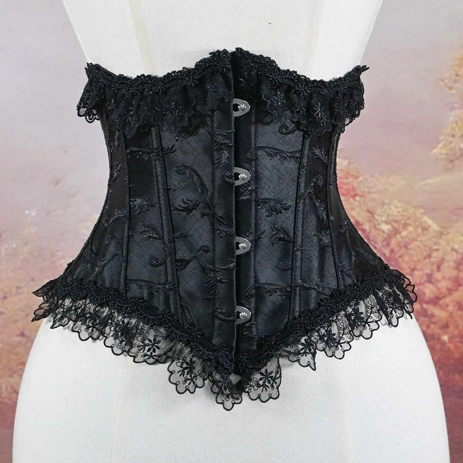 Готический черный кружевной корсет с лепестками по краю, застежка в виде оленячьих рогов, цветочная деталь, винтажный корсет на талии для женщин
Готический черный кружевной корсет с лепестками по краю, застежка в виде оленячьих рогов, цветочная деталь, винтажный корсет на талии для женщин