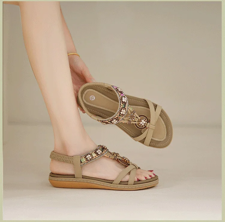 Новые модные женские пляжные сандалии в богемном стиле с камнями, легко сочетаются с разными нарядами.
Новые модные женские пляжные сандалии в богемном стиле с камнями, легко сочетаются с разными нарядами.