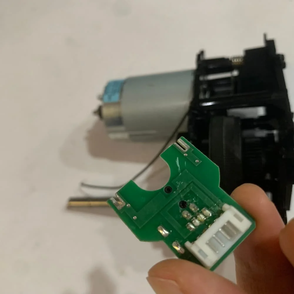 COM39-60006 Двигатель для двигателя HP M527 M577 527 577 586 ADF
COM39-60006 Двигатель для двигателя HP M527 M577 527 577 586 ADF