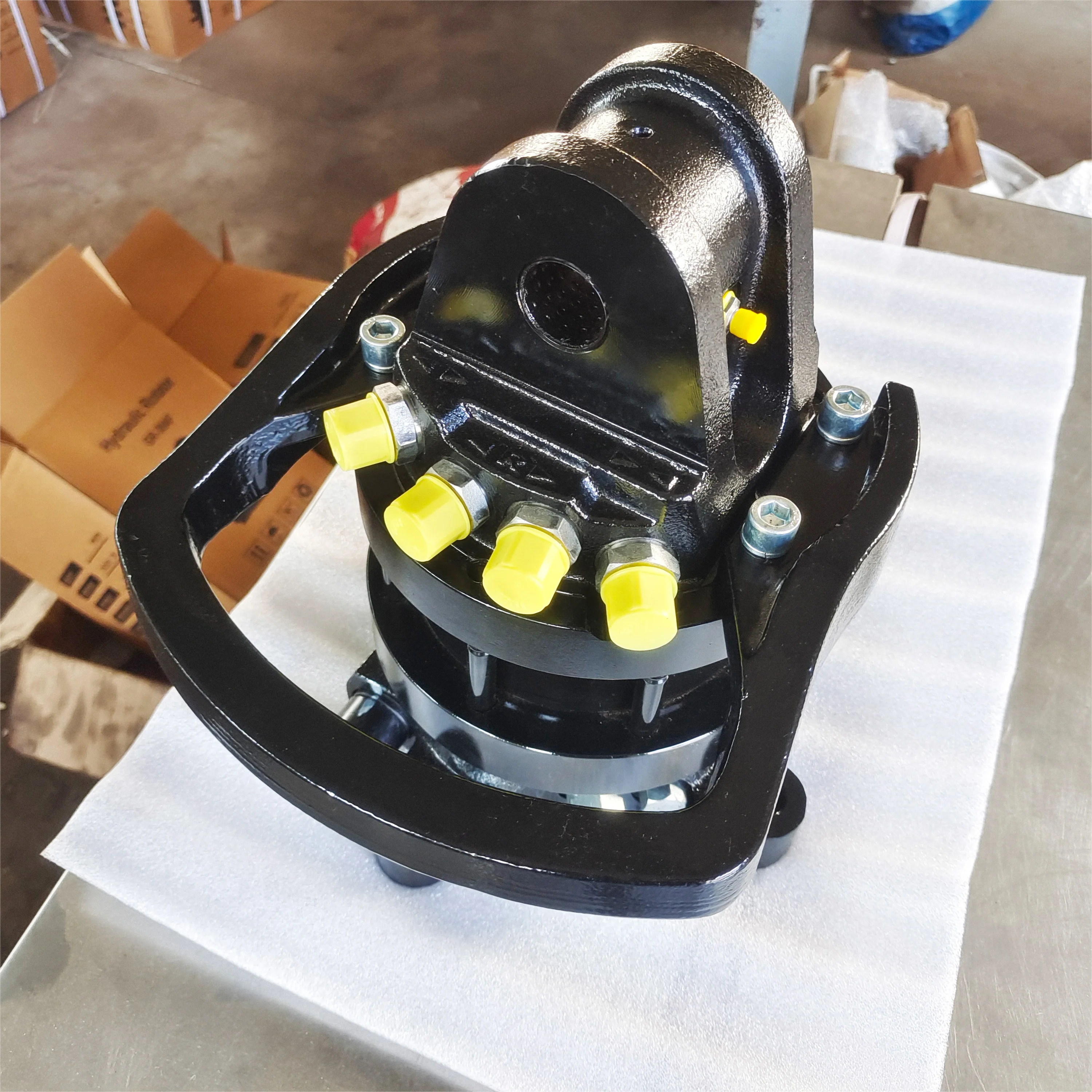 Grab Equipment Attachment Timber Rotator Hydraulic Rotor For Log Grapple
Grab Equipment Attachment Timber Rotator Hydraulic Rotor For Log Grapple
