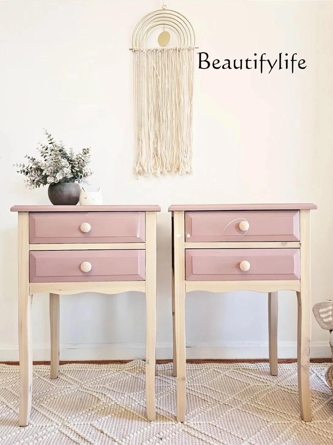 French simple solid wood pink bedside table art country bedroom bed and breakfast locker furniture can be customized
French simple solid wood pink bedside table art country bedroom bed and breakfast locker furniture can be customized