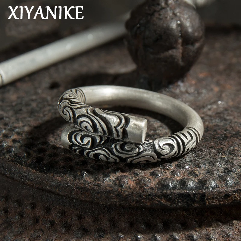 XIYANIKE Men Women Vintage Thai Silver Embossed Stick Cuff Finger Rings Punk Fashion New Jewelry Lovers Gift Party anillos mujer
XIYANIKE Men Women Vintage Thai Silver Embossed Stick Cuff Finger Rings Punk Fashion New Jewelry Lovers Gift Party anillos mujer
