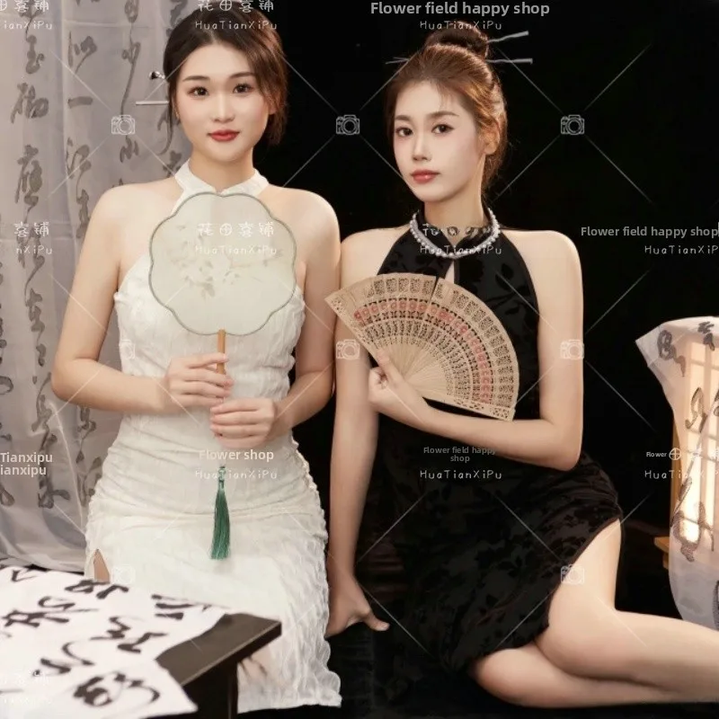 New Vintage Style Studio Photography Chinese Costume for Best Friends Artistic Portrait Clothing Women's Fashion
New Vintage Style Studio Photography Chinese Costume for Best Friends Artistic Portrait Clothing Women's Fashion