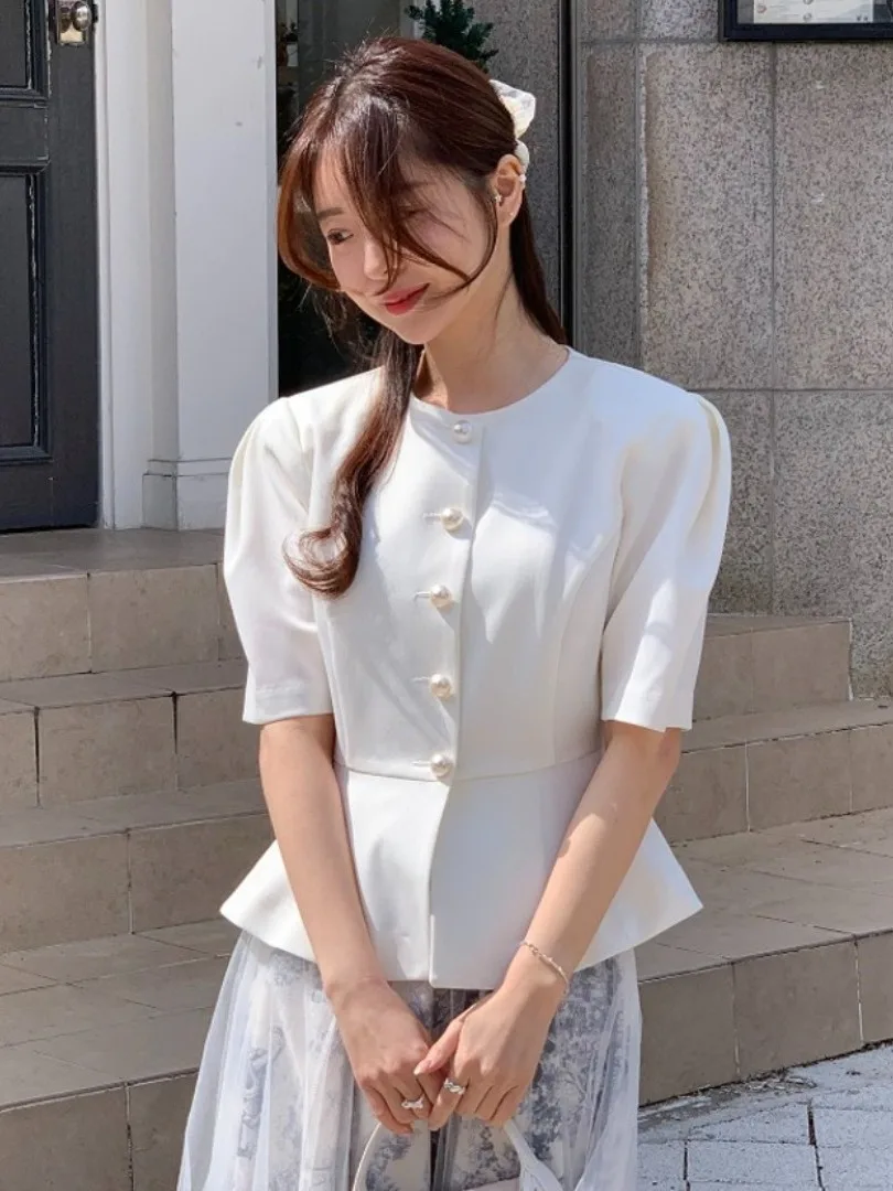 Pearl Trim Bubble Sleeve Jacket Women's Slimming Waistcoat Summer round Neck Single Button Versatile Outerwear for Ladies
Pearl Trim Bubble Sleeve Jacket Women's Slimming Waistcoat Summer round Neck Single Button Versatile Outerwear for Ladies