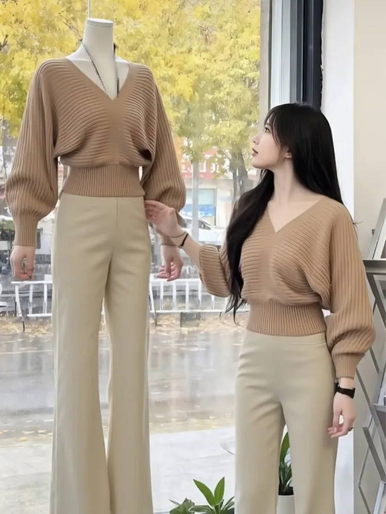 Женский свитер-пуловер Ele с V-образным вырезом, осенне-зимний, свободного кроя, стройнящий, французский стиль, вязаный базовый топ
Женский свитер-пуловер Ele с V-образным вырезом, осенне-зимний, свободного кроя, стройнящий, французский стиль, вязаный базовый топ