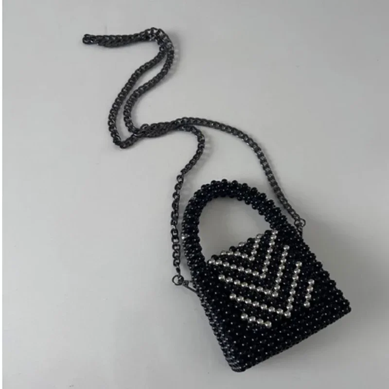2025 Ins High Quality Texture Splicing Design Women's Handbag Spring Summer New Handmade Weaving Beaded Flipped Crossbody Bag
2025 Ins High Quality Texture Splicing Design Women's Handbag Spring Summer New Handmade Weaving Beaded Flipped Crossbody Bag