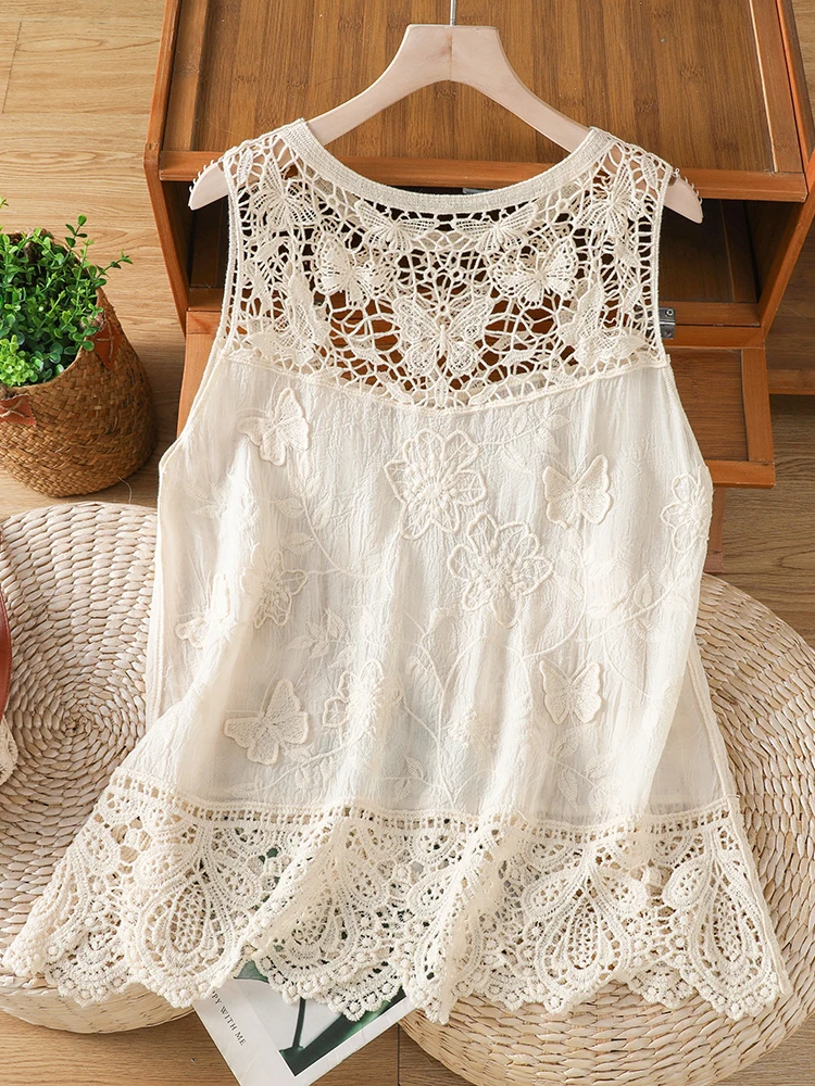 Lace Hollow out Patchwork Embroidery Sleeveless Vest Loose Slimming Ruffle Design Summer Top for plus Size Women Casual Wear
Lace Hollow out Patchwork Embroidery Sleeveless Vest Loose Slimming Ruffle Design Summer Top for plus Size Women Casual Wear