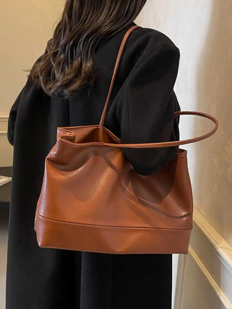 Red Tote Bag For Women Vintage Large Capacity Versatile Single Shoulder Bags 2024 New Casual Shopping Office Commuting Handbags
Red Tote Bag For Women Vintage Large Capacity Versatile Single Shoulder Bags 2024 New Casual Shopping Office Commuting Handbags