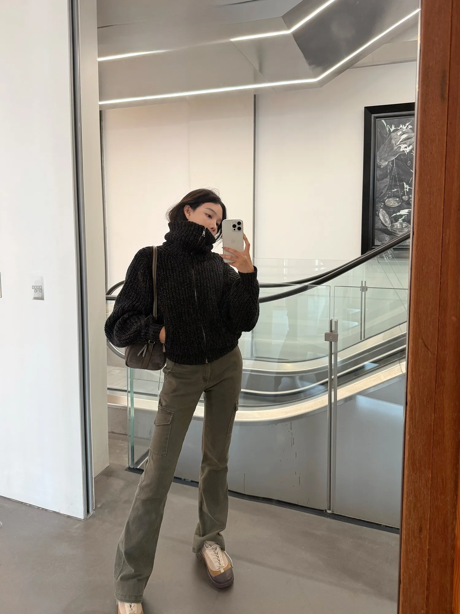 Женские джинсы-клеш с низкой талией, облегающие, в американском ретро-стиле, для работы, осенне-зимние, мягкие, дышащие, повседневные брюки
Женские джинсы-клеш с низкой талией, облегающие, в американском ретро-стиле, для работы, осенне-зимние, мягкие, дышащие, повседневные брюки