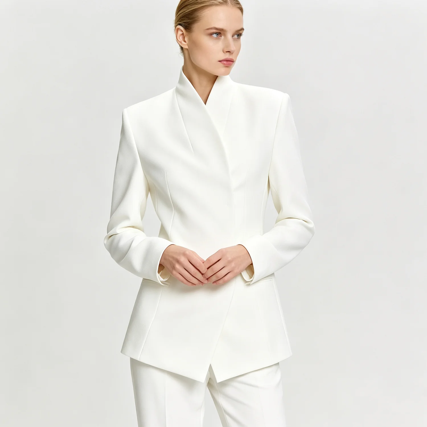 PUAL 2026 New White Stand V Neck Blazer Women Shoulder Pad Slim Fit Elegant Formal Office Luxury Business Jacket
PUAL 2026 New White Stand V Neck Blazer Women Shoulder Pad Slim Fit Elegant Formal Office Luxury Business Jacket