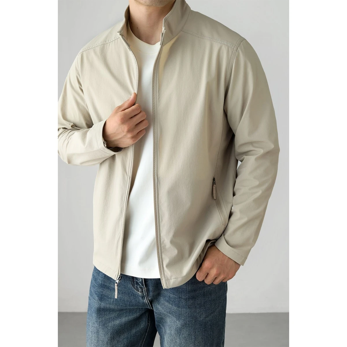 New 2025 Men's Stand Collar Jaet Coat Spring Autumn Loose Windproof Sportswear Casual Top for Youth Full Zipper Design
New 2025 Men's Stand Collar Jaet Coat Spring Autumn Loose Windproof Sportswear Casual Top for Youth Full Zipper Design