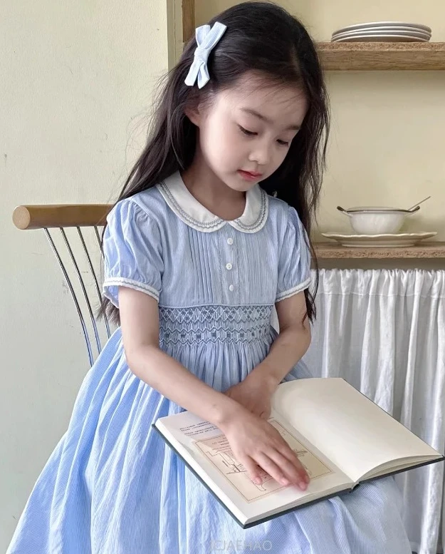 Girls Retro Blue Stripe Vintage Hand Smocked Sundress Summer Simple Holiday Casual Elegant Simple Cute Style Holiday Travel
Girls Retro Blue Stripe Vintage Hand Smocked Sundress Summer Simple Holiday Casual Elegant Simple Cute Style Holiday Travel