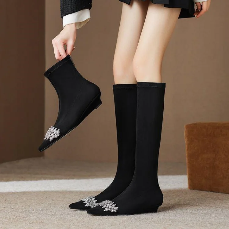 2025 New Women Knee Heels Boots Black Flock Wedge Autumn Long Botas Pointed Toe Rhinestone Chaussure Femmes Design Short Botines
2025 New Women Knee Heels Boots Black Flock Wedge Autumn Long Botas Pointed Toe Rhinestone Chaussure Femmes Design Short Botines