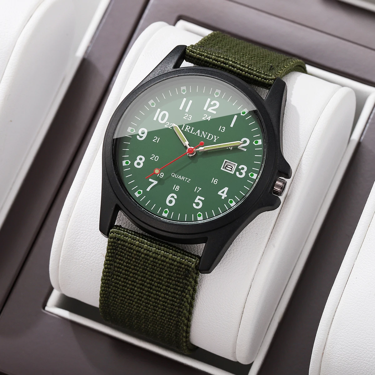 1/4 шт., модные мужские кварцевые часы с арабским циферблатом и календарем, повседневные мужские спортивные наручные часы с нейлоновым ремешком, Reloj Hombre (без коробки)
1/4 шт., модные мужские кварцевые часы с арабским циферблатом и календарем, повседневные мужские спортивные наручные часы с нейлоновым ремешком, Reloj Hombre (без коробки)