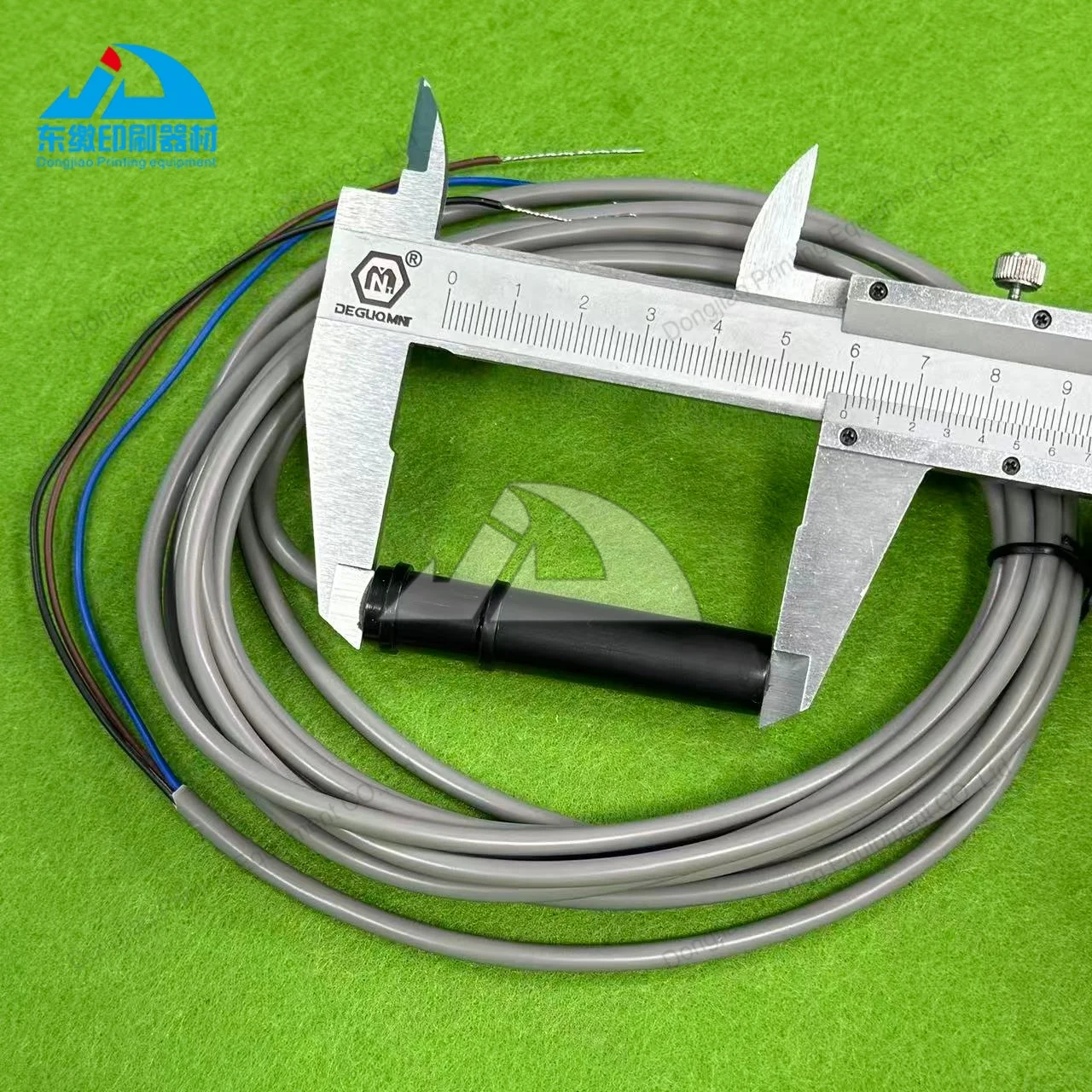 Printing Machinery Parts M2.198.1563 Water Level Sensor 60x12mm 80x18mm Sensor M2.198.1563 for Heidelberg Printing Machine
Printing Machinery Parts M2.198.1563 Water Level Sensor 60x12mm 80x18mm Sensor M2.198.1563 for Heidelberg Printing Machine