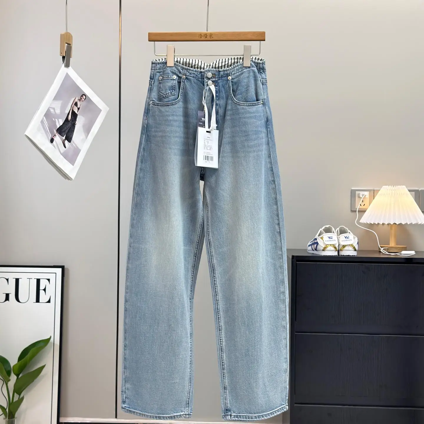 High Waist Straight Leg Jeans with Patchwork Stripe Design Loose Fit Slimming Knife Pants for Women Summer Cotton Denim
High Waist Straight Leg Jeans with Patchwork Stripe Design Loose Fit Slimming Knife Pants for Women Summer Cotton Denim