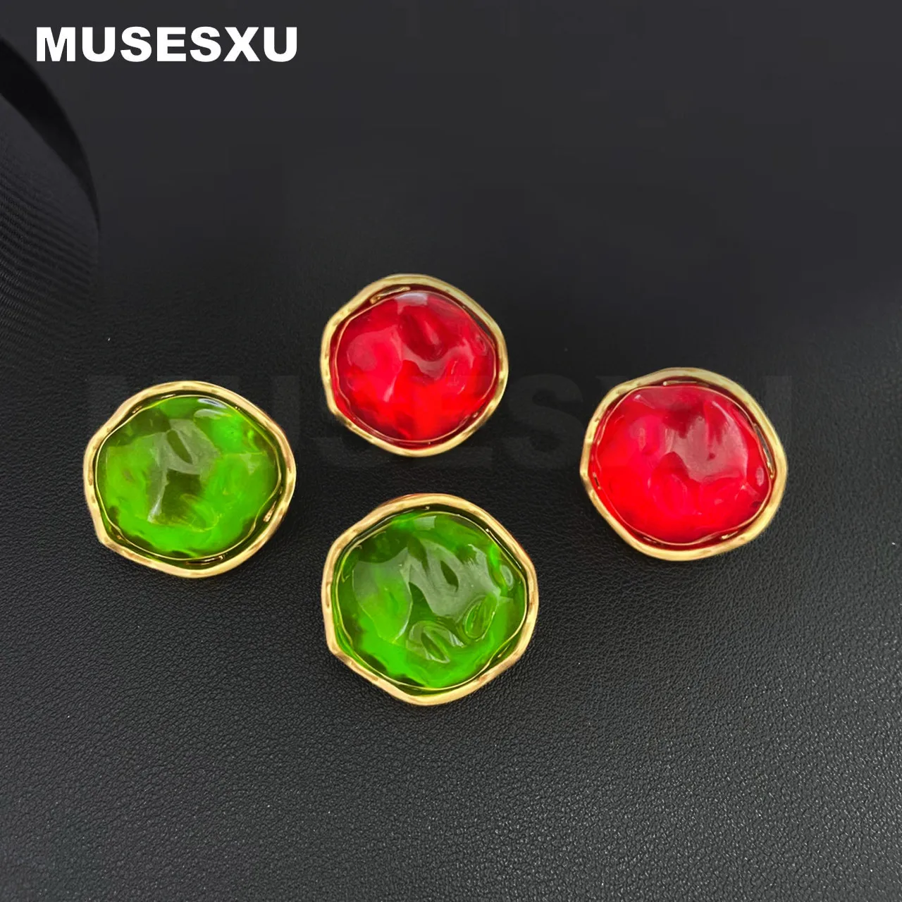 Jewelry & Accessories Retro Luxury Style Red and Green Round Glass Ear Clip Earrings For Women's & Men's Parties And Gifts
Jewelry & Accessories Retro Luxury Style Red and Green Round Glass Ear Clip Earrings For Women's & Men's Parties And Gifts