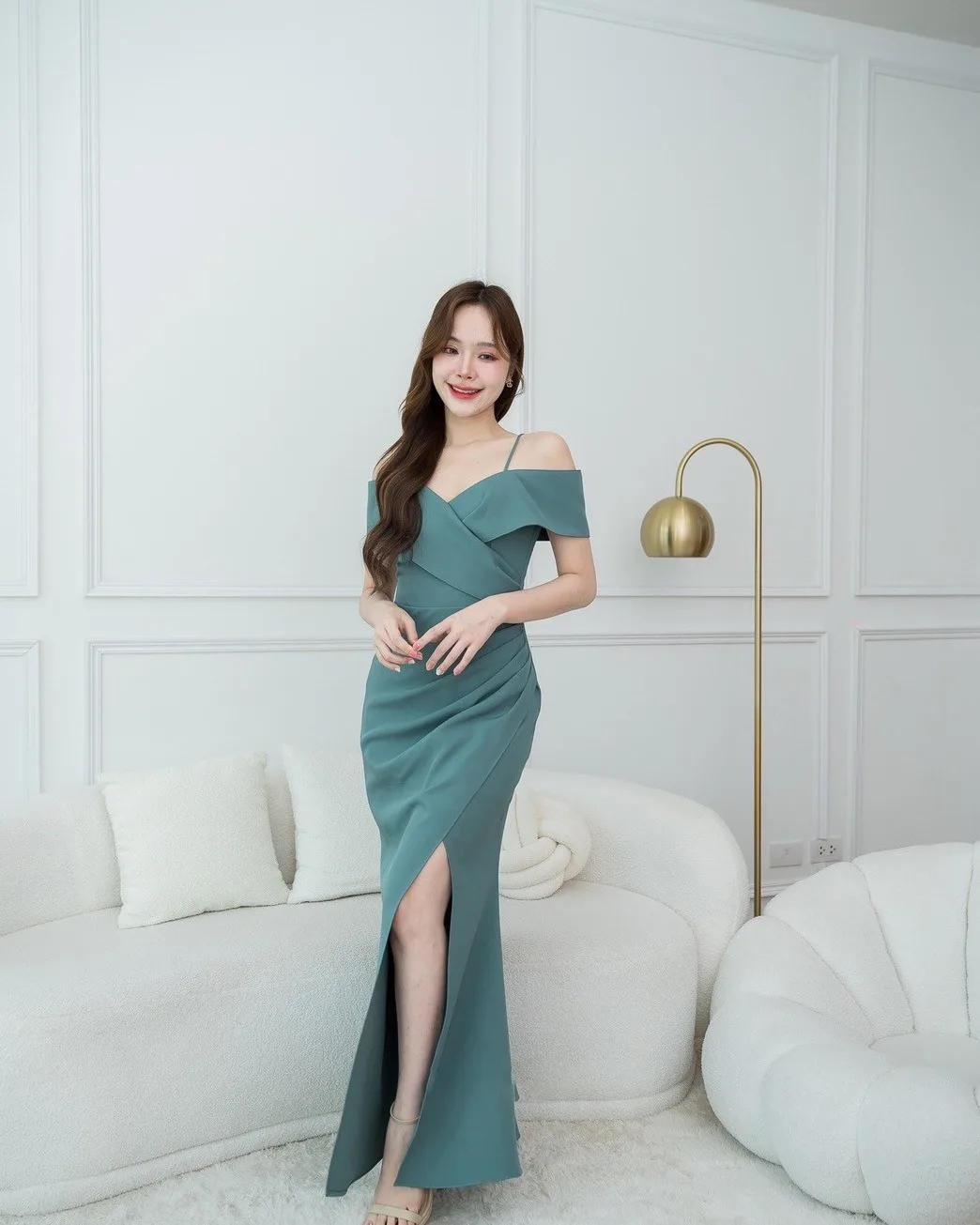 Customized Exquisite Jersey Straight Off the Shoulder Evening Dresses Short Sleeves Sweep Train Zipper Back Cocktail Dress
Customized Exquisite Jersey Straight Off the Shoulder Evening Dresses Short Sleeves Sweep Train Zipper Back Cocktail Dress