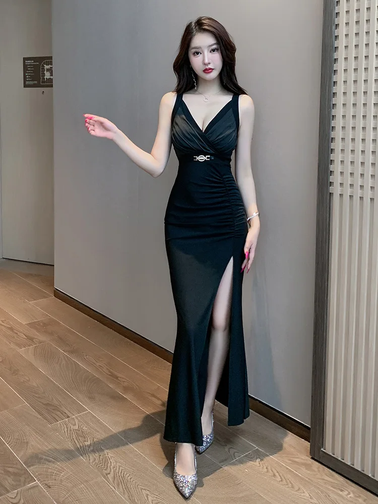 Сексуальное вечернее платье с глубоким V-образным вырезом и бретелями для женщин, длинное, с завышенной талией, из полиэстера и спандекса, для ночных клубов и торжественных мероприятий
Сексуальное вечернее платье с глубоким V-образным вырезом и бретелями для женщин, длинное, с завышенной талией, из полиэстера и спандекса, для ночных клубов и торжественных мероприятий