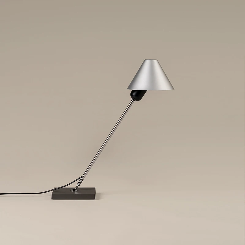 Modern Adjustable Vertical Table Lamps LED E27 Stainless Steel Art Decorative Desk Lights Living Room Bedroom Study Restaurant
Modern Adjustable Vertical Table Lamps LED E27 Stainless Steel Art Decorative Desk Lights Living Room Bedroom Study Restaurant