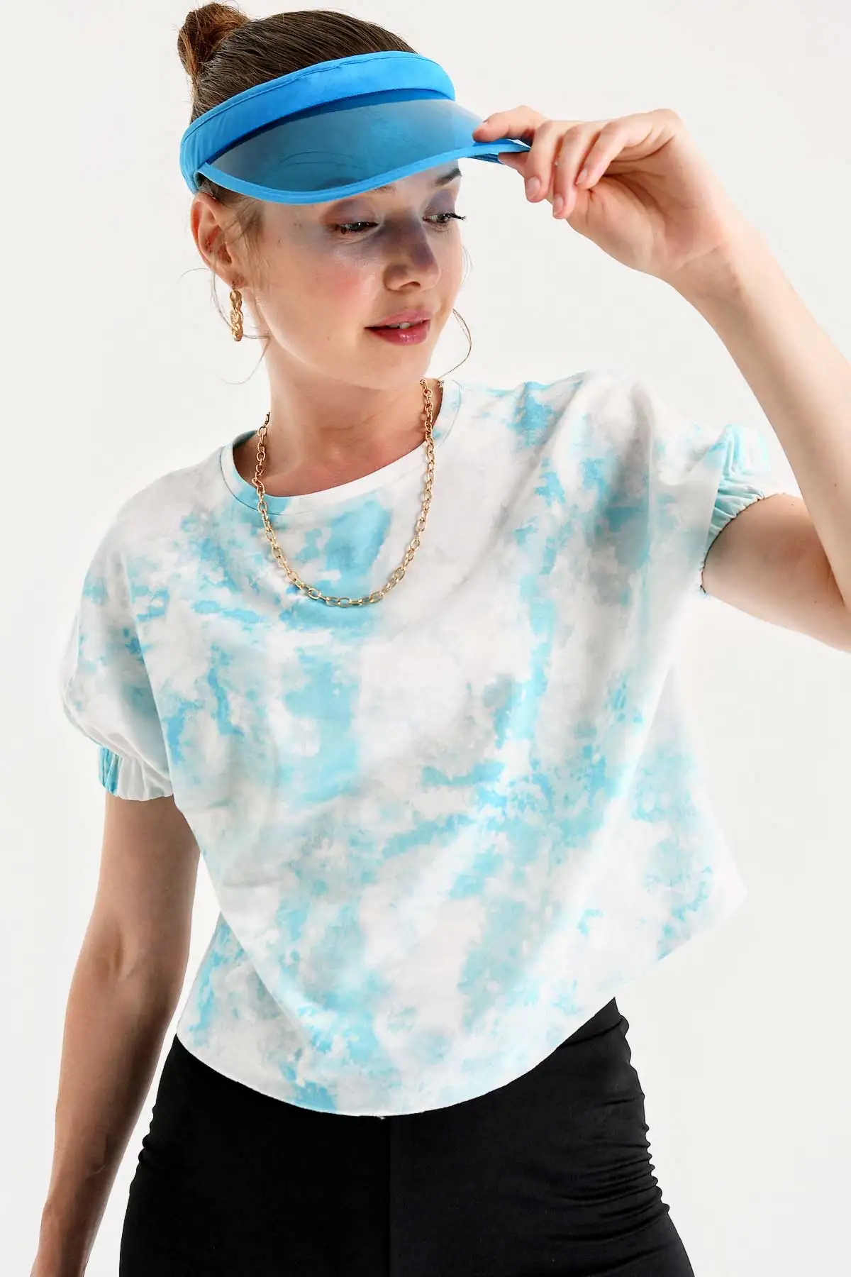 Batik Pattern Short T-Shirt 2021 Summer Spring Women 'S T-shirt Fashion Tops Sexy Print Ladies top
Batik Pattern Short T-Shirt 2021 Summer Spring Women 'S T-shirt Fashion Tops Sexy Print Ladies top