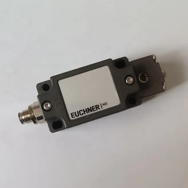 Euchner Limit Switch NG2WO-510SVM5C1883,ID Nr:084869 IP67 Single Plunger 
Euchner Limit Switch NG2WO-510SVM5C1883,ID Nr:084869 IP67 Single Plunger