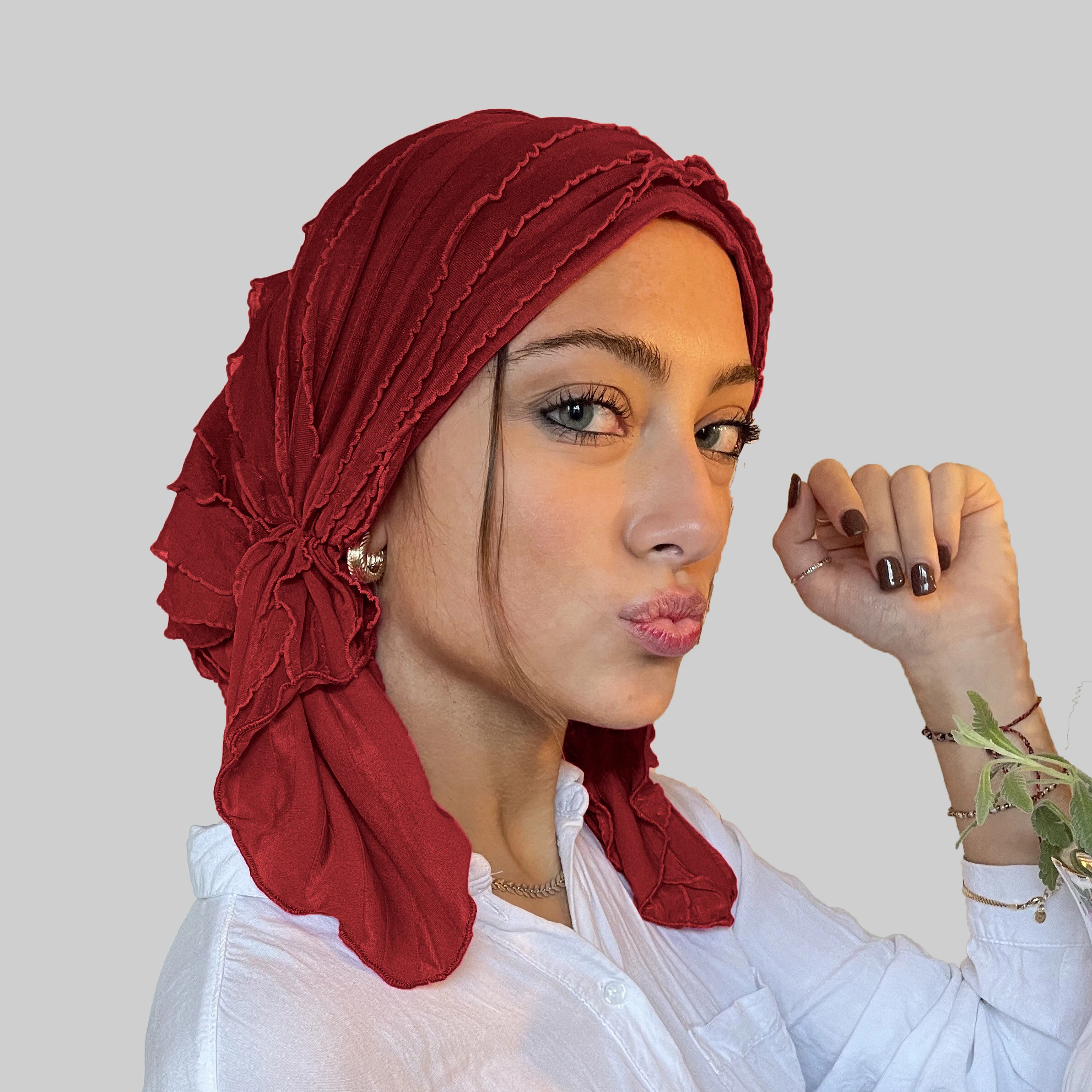 2026 New Solid Color Women's Hijab Ruffle Trim Breathable Pleated Head Scarf Cap Breathable Hair Cap Fashionable Turban
2026 New Solid Color Women's Hijab Ruffle Trim Breathable Pleated Head Scarf Cap Breathable Hair Cap Fashionable Turban