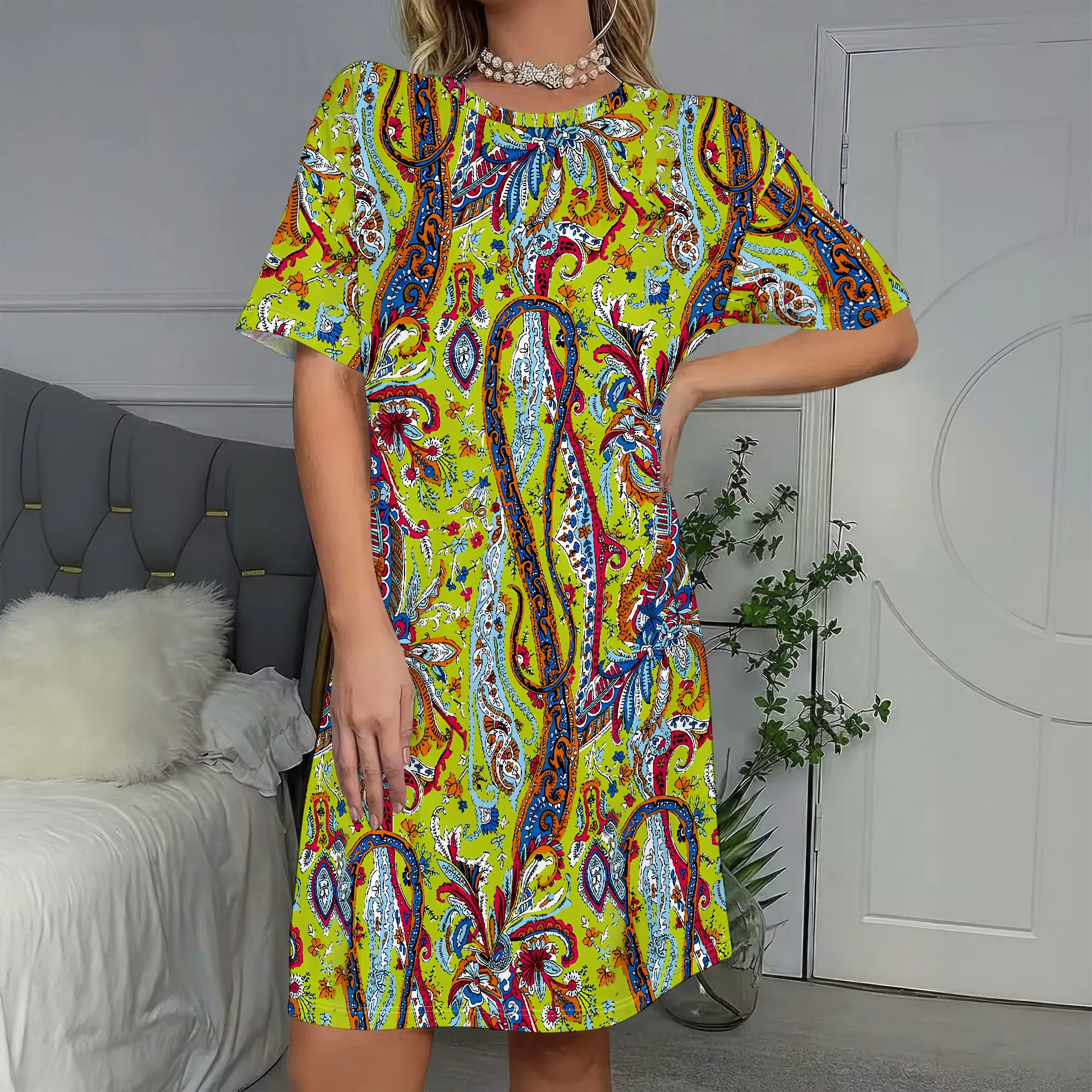Vibrant Paisley Print, Short Sleeve Dress, Boho Chic Style, Casual Summer Wear, Women's Fashion S-2XL
Vibrant Paisley Print, Short Sleeve Dress, Boho Chic Style, Casual Summer Wear, Women's Fashion S-2XL