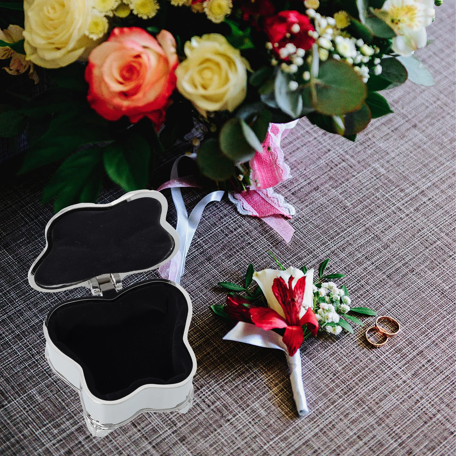 Ретро шкатулка для драгоценностей с бабочками, шкатулки для драгоценностей, контейнер для хранения, металлический органайзер для колец из цинкового сплава
Ретро шкатулка для драгоценностей с бабочками, шкатулки для драгоценностей, контейнер для хранения, металлический органайзер для колец из цинкового сплава