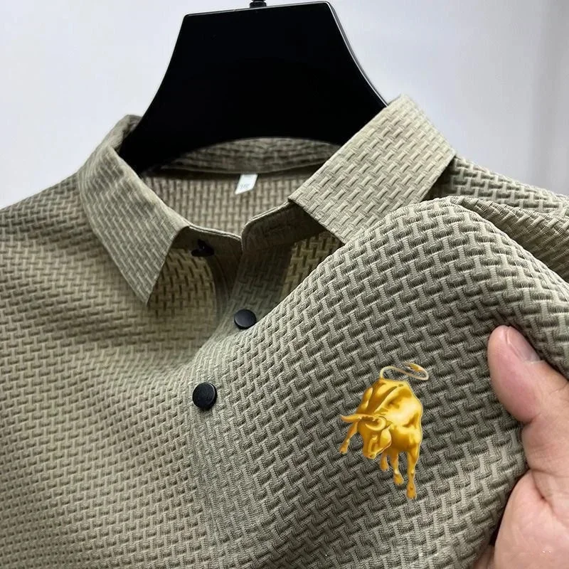 2025 Casual business fashion stand-up collar T-shirt, new ice silk jacquard polo shirt, summer short-sleeved European men's T-sh
2025 Casual business fashion stand-up collar T-shirt, new ice silk jacquard polo shirt, summer short-sleeved European men's T-sh