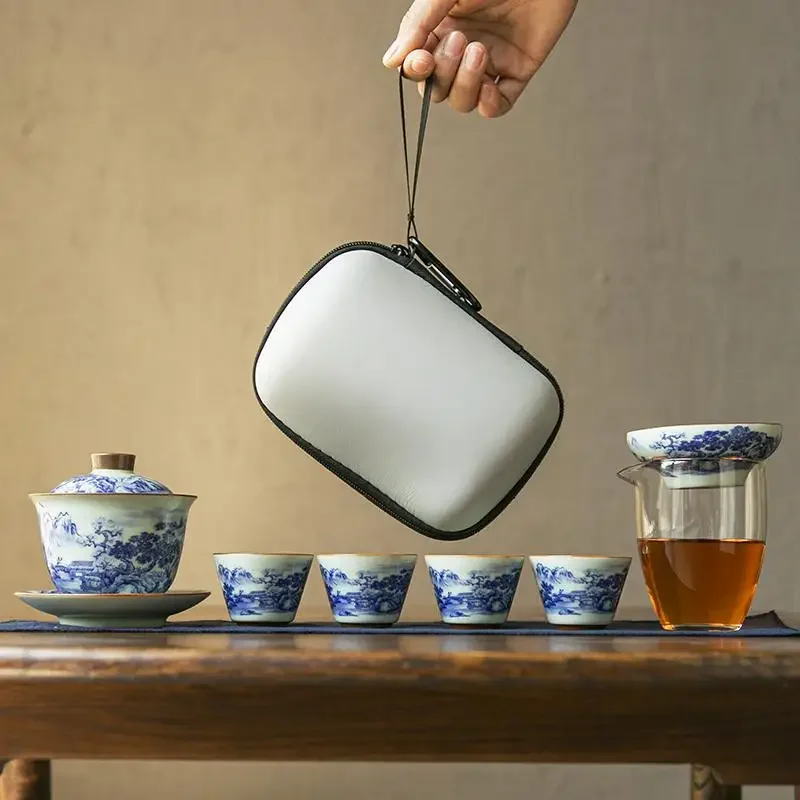 Китайский сине-белый керамический чайный сервиз, изысканные заварочные чашки для чая Klit, кунг-фу, портативный чайник, чашки Gaiwan, подарки
Китайский сине-белый керамический чайный сервиз, изысканные заварочные чашки для чая Klit, кунг-фу, портативный чайник, чашки Gaiwan, подарки