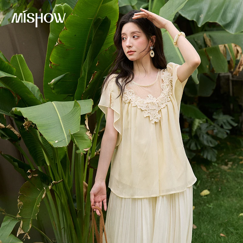 MISHOW French Romantic Lace Embroidery Blouse Female New Summer 2026 Mesh Polka Dot Loose Breathable Elegant Top MXF26X2657
MISHOW French Romantic Lace Embroidery Blouse Female New Summer 2026 Mesh Polka Dot Loose Breathable Elegant Top MXF26X2657
