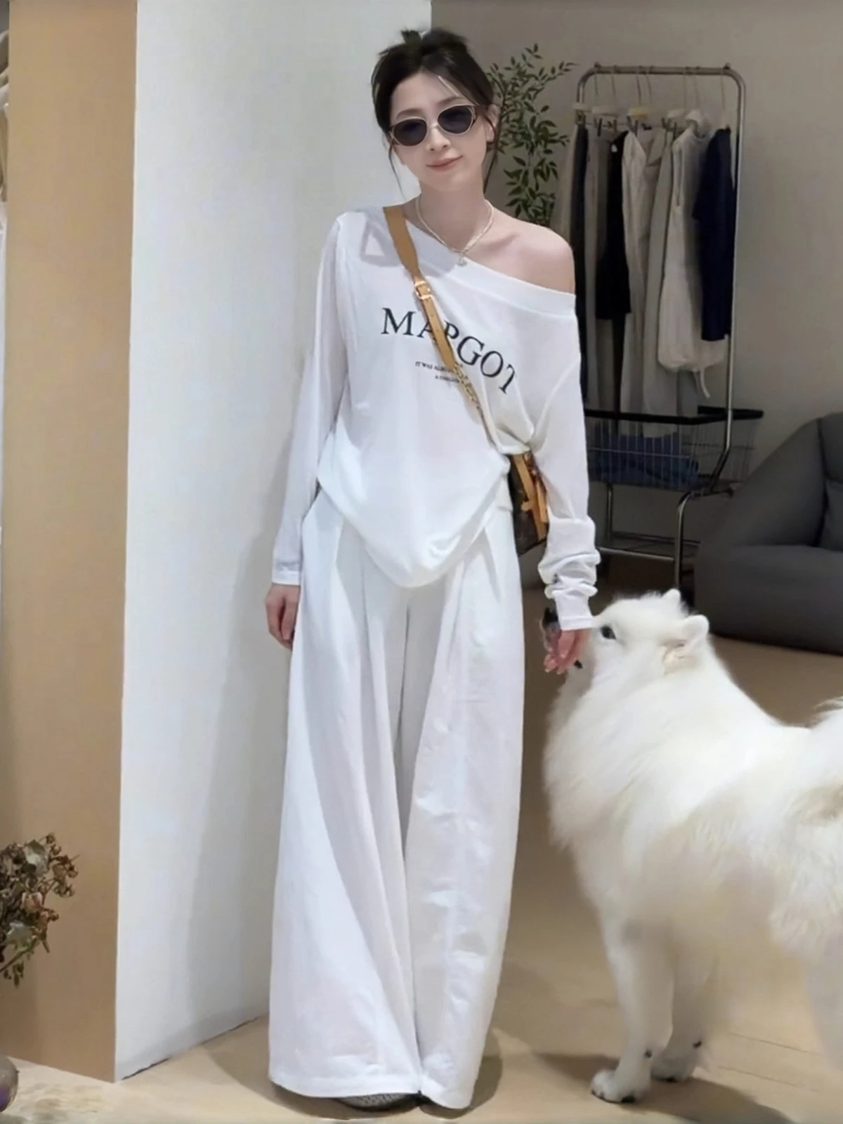 Korean Style Fashionable Casual Long Sleeve Sun Protection Top And Wide Leg Pants Two Piece Set for Women Autumn Collection
Korean Style Fashionable Casual Long Sleeve Sun Protection Top And Wide Leg Pants Two Piece Set for Women Autumn Collection