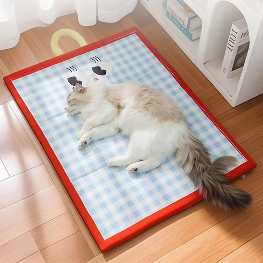 E5 Floor Mat Cartoon Pet Cooling Mat Keep Cooling Ice Gel Dog Cat Sleeping Pad anti-scratch Home Dog Cold Bed Mat Pet Supplies
E5 Floor Mat Cartoon Pet Cooling Mat Keep Cooling Ice Gel Dog Cat Sleeping Pad anti-scratch Home Dog Cold Bed Mat Pet Supplies