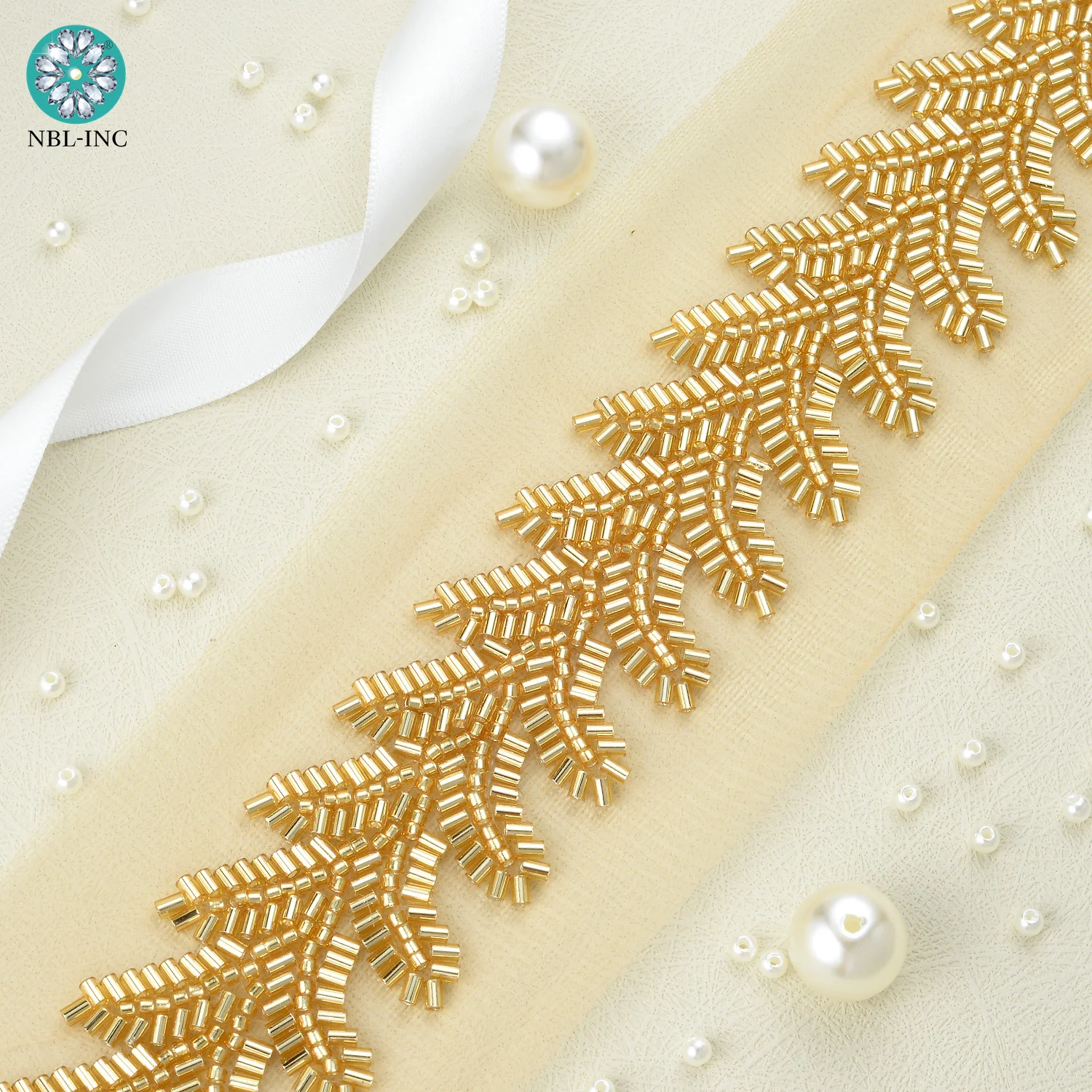 (200 yards) Wholesale machine making silver gold beaded trim sew on for wedding dress WDD1218
(200 yards) Wholesale machine making silver gold beaded trim sew on for wedding dress WDD1218