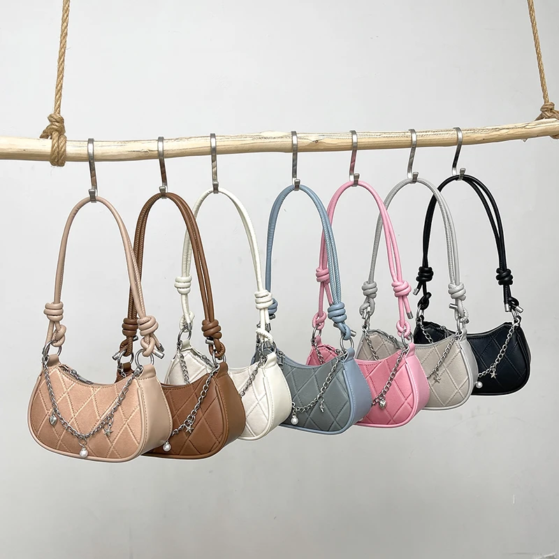 Fashion Korean Elegant Women Quilted PU Leather Shoulder Bag College Girls Small Underarm Bag Cute Chain Tote Handbag Purse
Fashion Korean Elegant Women Quilted PU Leather Shoulder Bag College Girls Small Underarm Bag Cute Chain Tote Handbag Purse