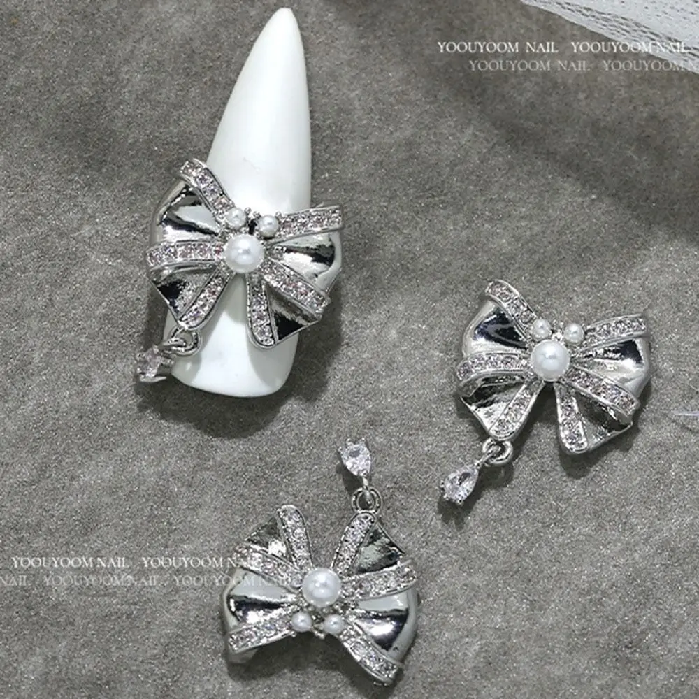 DIY Silver 3D Manicure Jewelry Nail Charms Bowknot Crystal Nail Rhinestones Fashion Heart Nail Art Decoration Women
DIY Silver 3D Manicure Jewelry Nail Charms Bowknot Crystal Nail Rhinestones Fashion Heart Nail Art Decoration Women