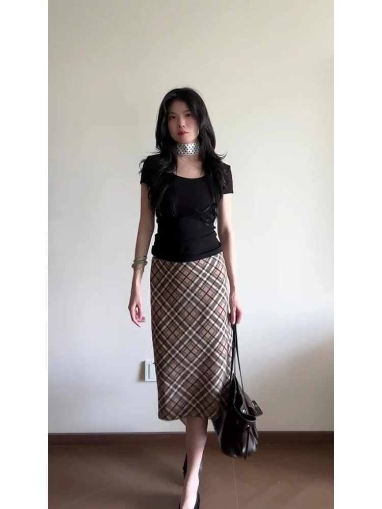 American Style Hot Girl Black Color Slim Short Sleeve T-Shirt Women's Summer Plaid Splicing Skirt Two Piece Set
American Style Hot Girl Black Color Slim Short Sleeve T-Shirt Women's Summer Plaid Splicing Skirt Two Piece Set