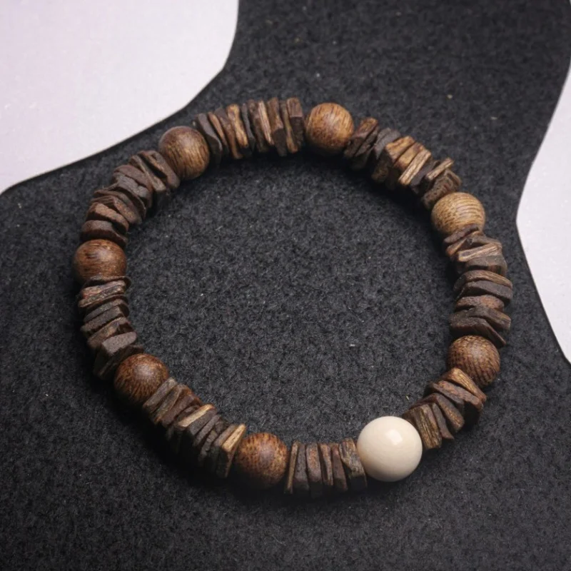 Hainan Yingge Green Qi Nan Agarwood Bracelet Irregular Shaped Old Wood and Pill , Paired with 0.8mm Round Beads,
Hainan Yingge Green Qi Nan Agarwood Bracelet Irregular Shaped Old Wood and Pill , Paired with 0.8mm Round Beads,