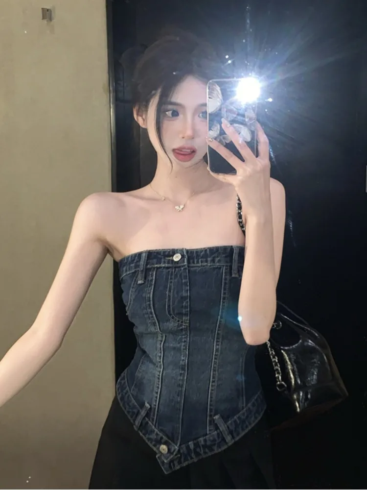 Retro Spicy Girl Denim Strapless Vest Women's Irregular Design Slimming Sexy Sweet-and-Spicy Style Wrap Chest Top
Retro Spicy Girl Denim Strapless Vest Women's Irregular Design Slimming Sexy Sweet-and-Spicy Style Wrap Chest Top