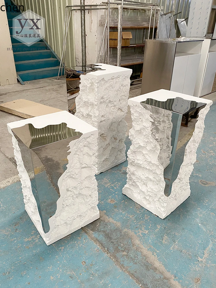 CP display stand stainless steel creative water table women's clothing buyer's store irregular table display props
CP display stand stainless steel creative water table women's clothing buyer's store irregular table display props