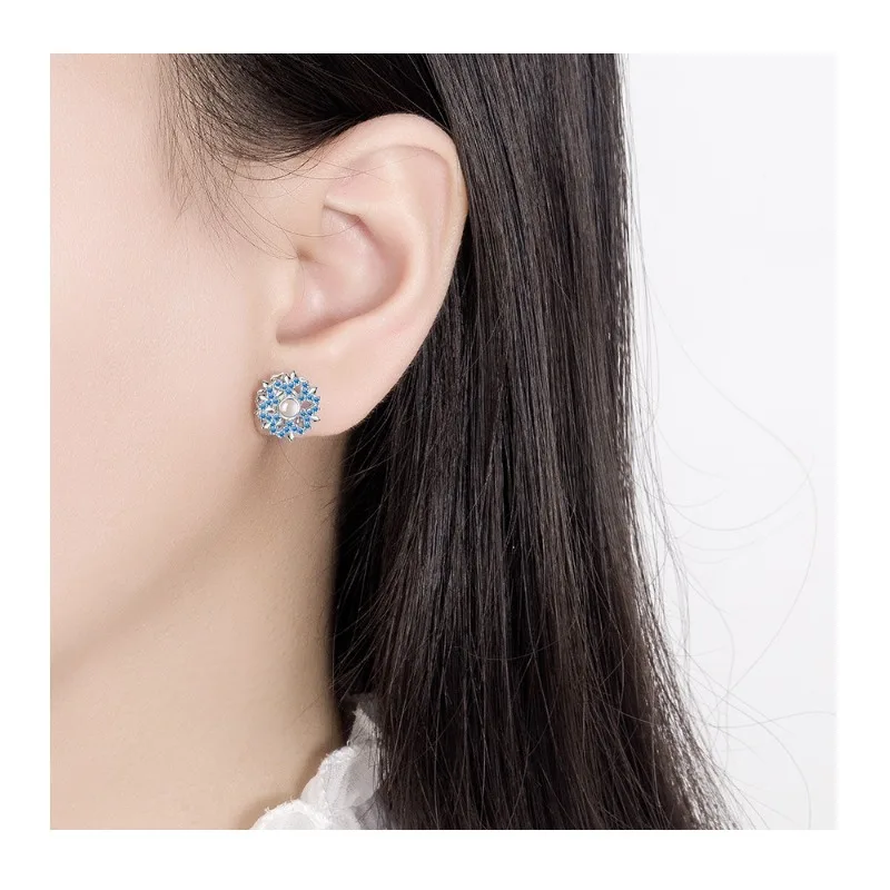 Kalaini Original Design Rotating Snowflake Stud Earrings High Sense Fashion Personality Rotating Stud Earrings Earrings
Kalaini Original Design Rotating Snowflake Stud Earrings High Sense Fashion Personality Rotating Stud Earrings Earrings